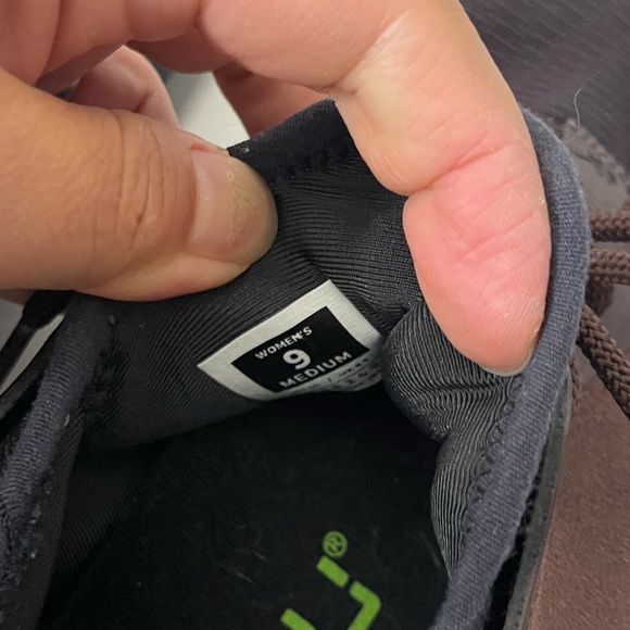 KURU Atom Cloud Running Shoes Size Women’s 9 Dark Wine Red - Picture 7 of 7